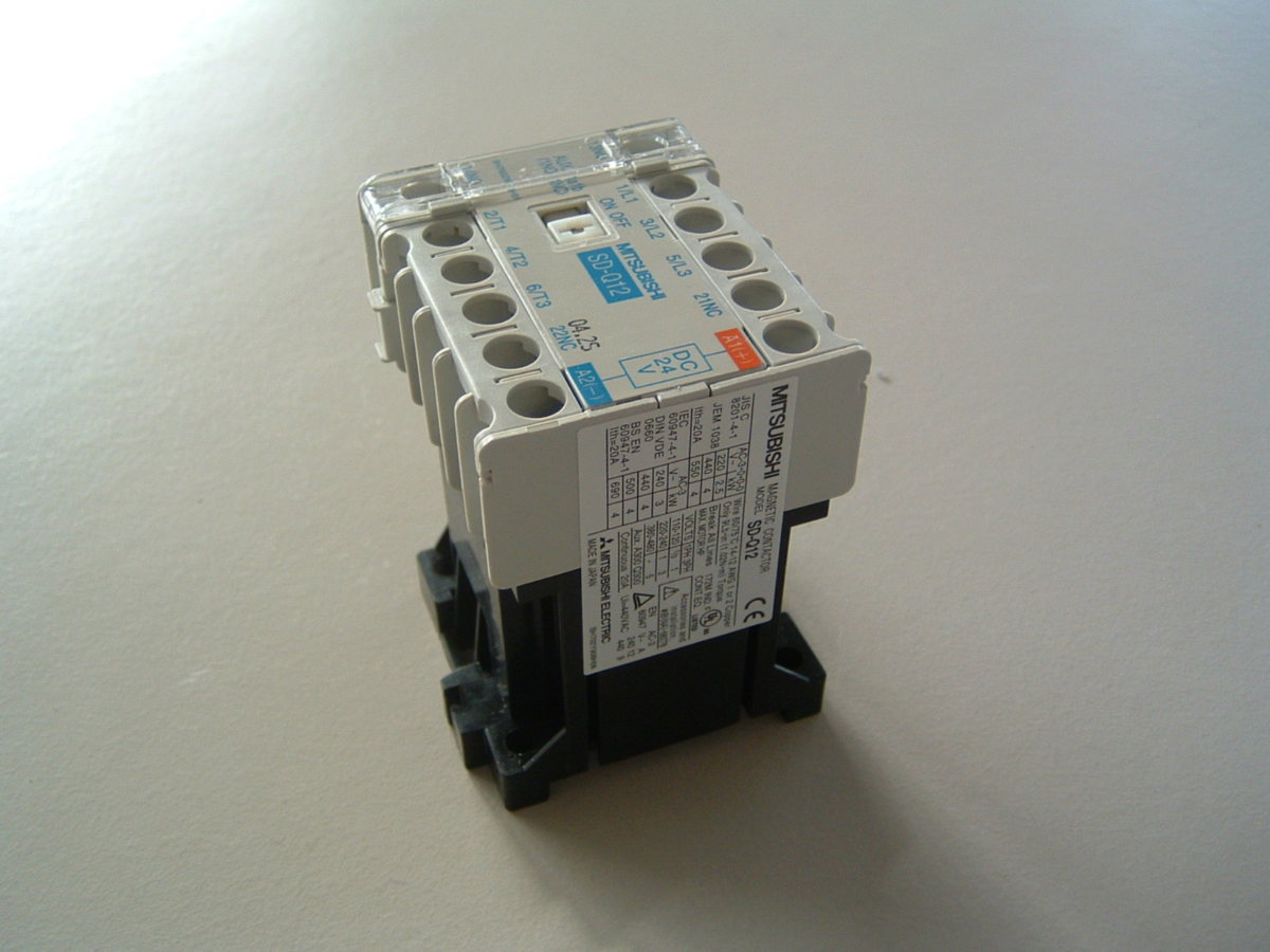 CR3 MAGNETIC CONTACTOR 1 SD-Q12-DC24V | Spare Part | Robot